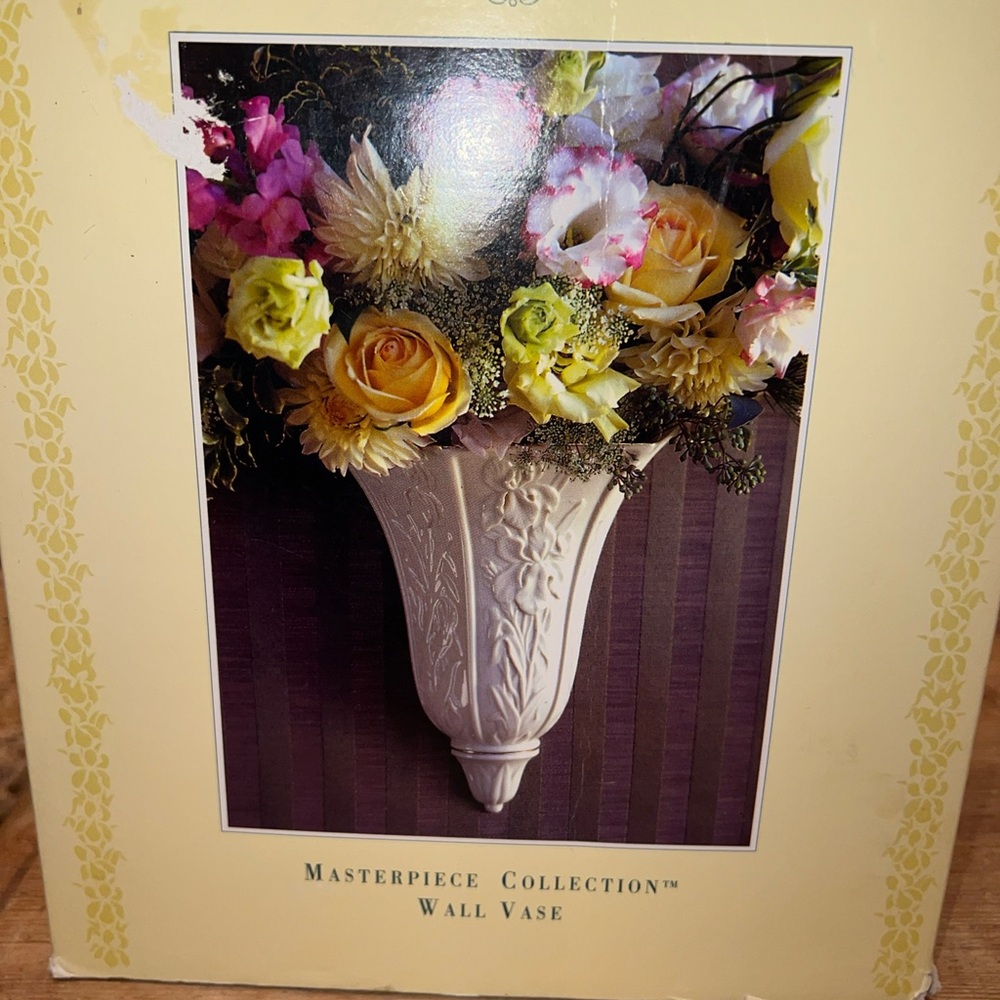 Elegant Cream Vase with Floral Design 24Kt gold trim